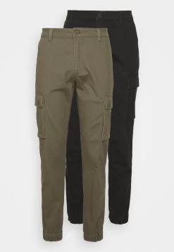 Pier One 2 Pack - Pantalones Cargo - Olive/Black 12 Pier One 2 Pack - Pantalones Cargo - Olive/Black -Pier One 07d111b72b7b4304bcd405fc18ad6beb