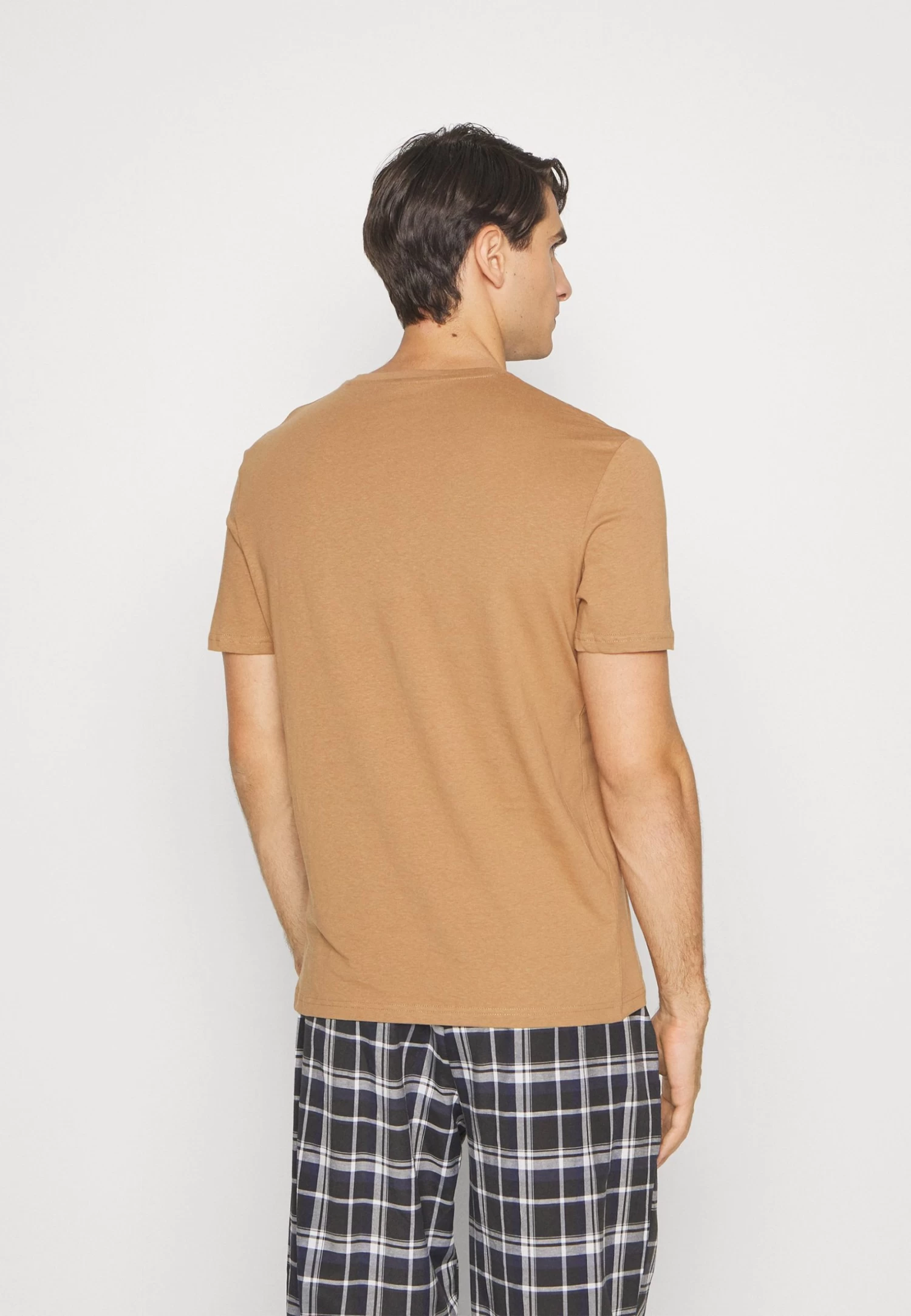 Pier One Unisex 5 Pack - Camiseta Básica - Off-White/Tan/Orange 7 Pier One Unisex 5 Pack - Camiseta Básica - Off-White/Tan/Orange - Imagen 5
