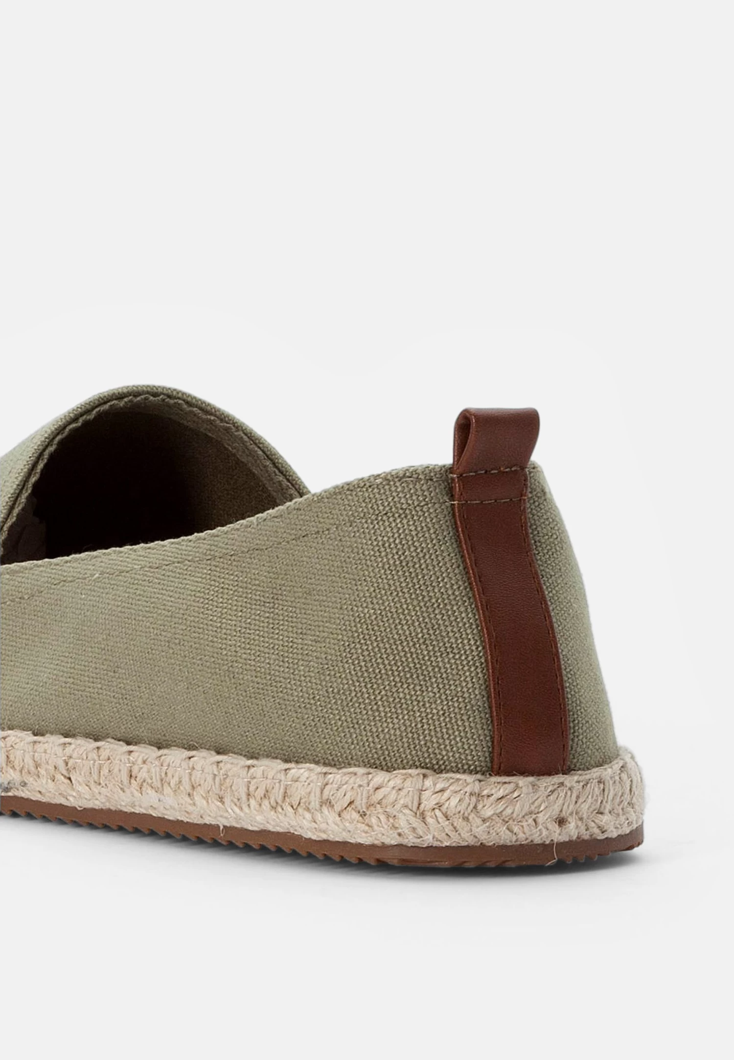 Pier One Rena Espadrille Unisex - Alpargatas - Olive 8 Pier One Rena Espadrille Unisex - Alpargatas - Olive - Imagen 6