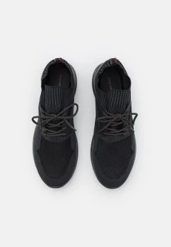 Pier One Zapatillas - Black 11 Pier One Zapatillas - Black -Pier One 9b116cea09d744c9b0f8ba112133e171