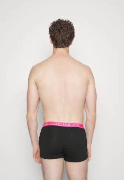 Pier One -Pier One a48917dd417c444ab29b2abe588baecc