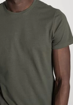 Pier One 3 Pack - Camiseta Básica - Black/Grey/Green 15 Pier One 3 Pack - Camiseta Básica - Black/Grey/Green -Pier One ba2abdb3c78c4a8bb5a16ee701db5a1d