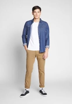 Pier One -Pier One fc0637525aa84c67b66ae9c9991233d8